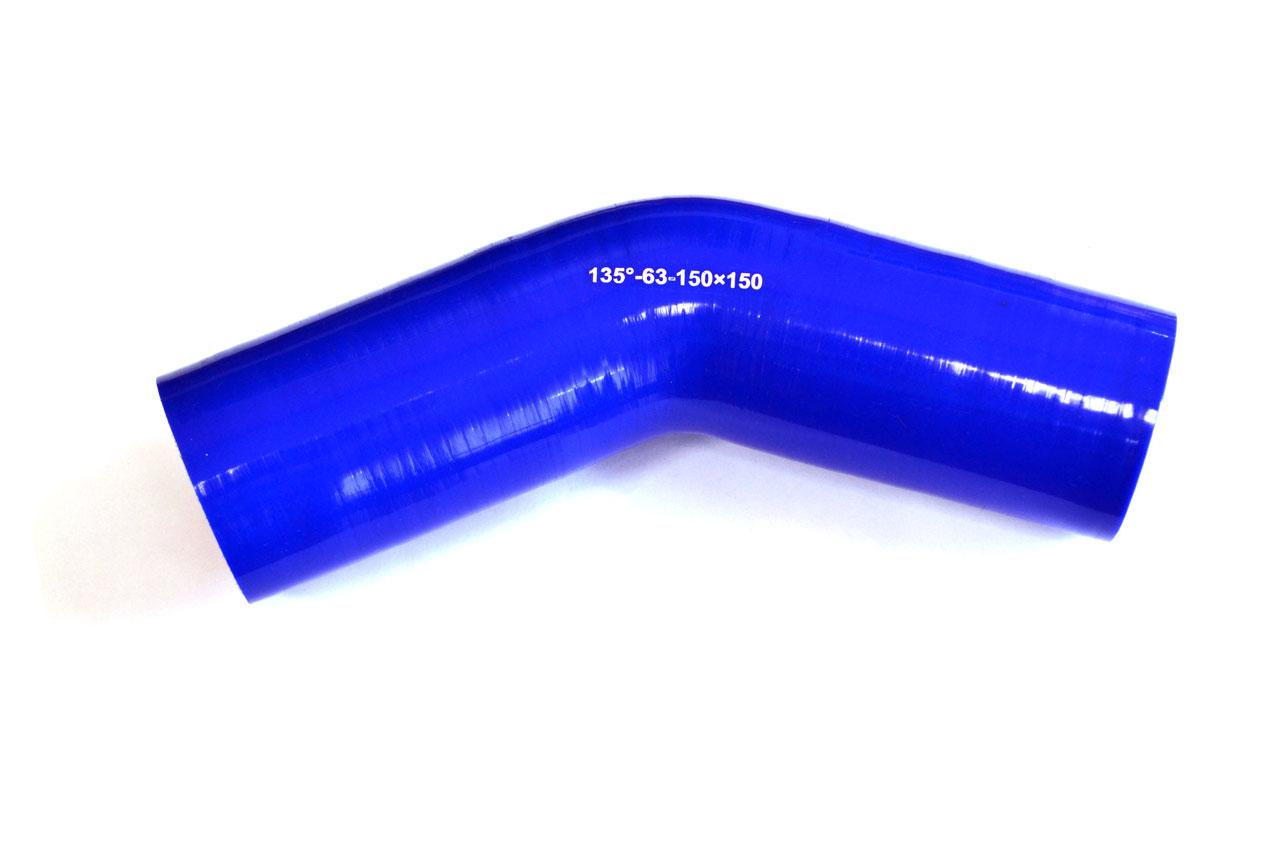 картинка Патрубок силиконовый угловой Ф 63 мм L 150х150 мм, 135 град от магазина Одежда+